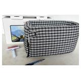 Dotouud pet car seat for cat or small dog, open