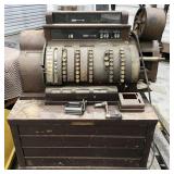 NO SHIPPING: antique 1924 NCR cash register, m#