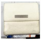 Gucci leather bi-fold wallet in ivory
