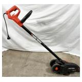 Black & Decker LE750 electric edger, works. NO