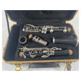 Leblanc Vito clarinet in Selmer case