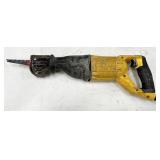 DeWalt DWE305 reciprocating saw, works