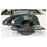 Black & Decker Wood Hawk C2020 6.5" circular saw,