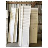 5pc white louvered bi-fold doors, 1pc 18"(x2)w x