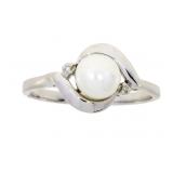 ".01ct Pearl Diamond Ring 10KT White Gold;