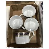 porcelain cups with gold trim, 4pc