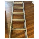 Aluminum extension ladder