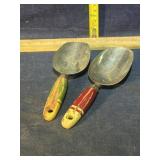 Vintage scoopers
