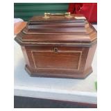 Jewelry box
