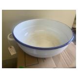 Large Wash Basin