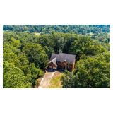 Expansive Brick 6 Bedroom on Over 6 Acres in Scott Depot