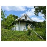 3 Bedroom with Flip Potential in Huntington Selling to the Highest Bidder