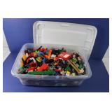 Large Lot of LEGOS Large Lot of LEGOS