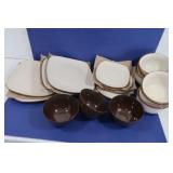 Home Trends Lot-6 Bowls, 8 Plates(4 Lg, 4 Sm), 4