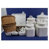 Glue Gun, Canisters & Small Baskets Glue Gun, Canisters & Small Baskets