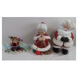 Ceramic Mr.&Mrs Claus&Santa Center Pc w/Globe