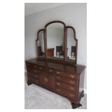 Ethan Allen Cherry Dresser w/Trifold Mirror- Ethan Allen Cherry Dresser w/Trifold Mirror-
