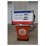 Vintage "That Good Gulf Gasoline" Pump-Red,White& Vintage "That Good Gulf Gasoline" Pump-Red,White&