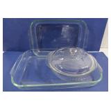 2 Pyrex Dishes & Casserole Dish w/Lid