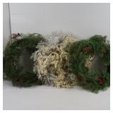 2 Christmas Wreaths