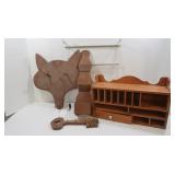 Wooden Shelves & Wall Decor
