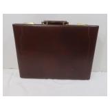 Briefcase w/Combo Lock & Instructions