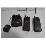 Motorola Sp50 Walkie Talkies w/Charger