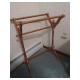 Wood Quilt Rack-26x15x32"