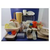 Lot of Plastic Storage Containers incl. Tupperware