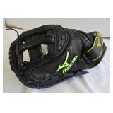 Mizuno Left Handed Glove 32.5