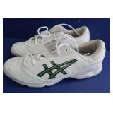 Asics Womens Cheer 5 sz 11