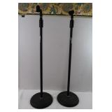 2 Microphone Stands