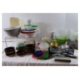 Lg Tote w/Kitchen Items