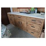 Cabinet w/7 Drawers, Top does not cover entire