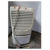 Whirlpool Dehumidifier w/Hose(13x16x24)