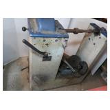 Bear 33 Dynamic Wheel Balancer-18x37x41" *Works* Bear 33 Dynamic Wheel Balancer-18x37x41" *Works*