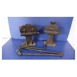 2 Antique Screw Jacks(#8 Rees Mfg Corp PghPA USA& 2 Antique Screw Jacks(#8 Rees Mfg Corp PghPA USA&