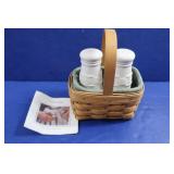 Longaberger S&P Shakers/Basket w/Liner Longaberger S&P Shakers/Basket w/Liner