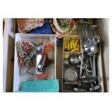 Misc Kitchen Gadgets/Potholders-Cookie Cutters,