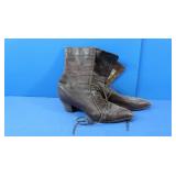 Vintage Womens Lace Up Shoes