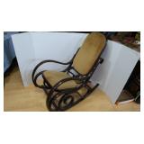 Bentwood Padded Rocker 21x39x35