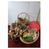 Wicker Baskets w/Placemats, Oven Mits, Linens