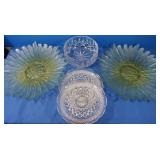 2 Sunpattern Art Glass Serving Trays, 2 Segmented