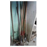 Misc Tools-Post Hole Digger, Hoe&Other Garden