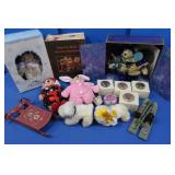 Vanda Bear Lot w/Accessories(some in box)