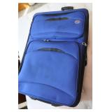 American Touristor Wheeled Suitcase 21X20X31H