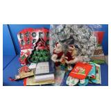 Christmas Lot-Wreath,Cookie Shape Pans&more