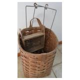 Trappers Basket w/Conabean Traps, Sifter,Muskrat