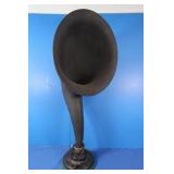 RCA Radio Loudspeaker Mod UZ1321  25 1/2"H