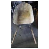 True Temper Wheel Barrow-25"x33"